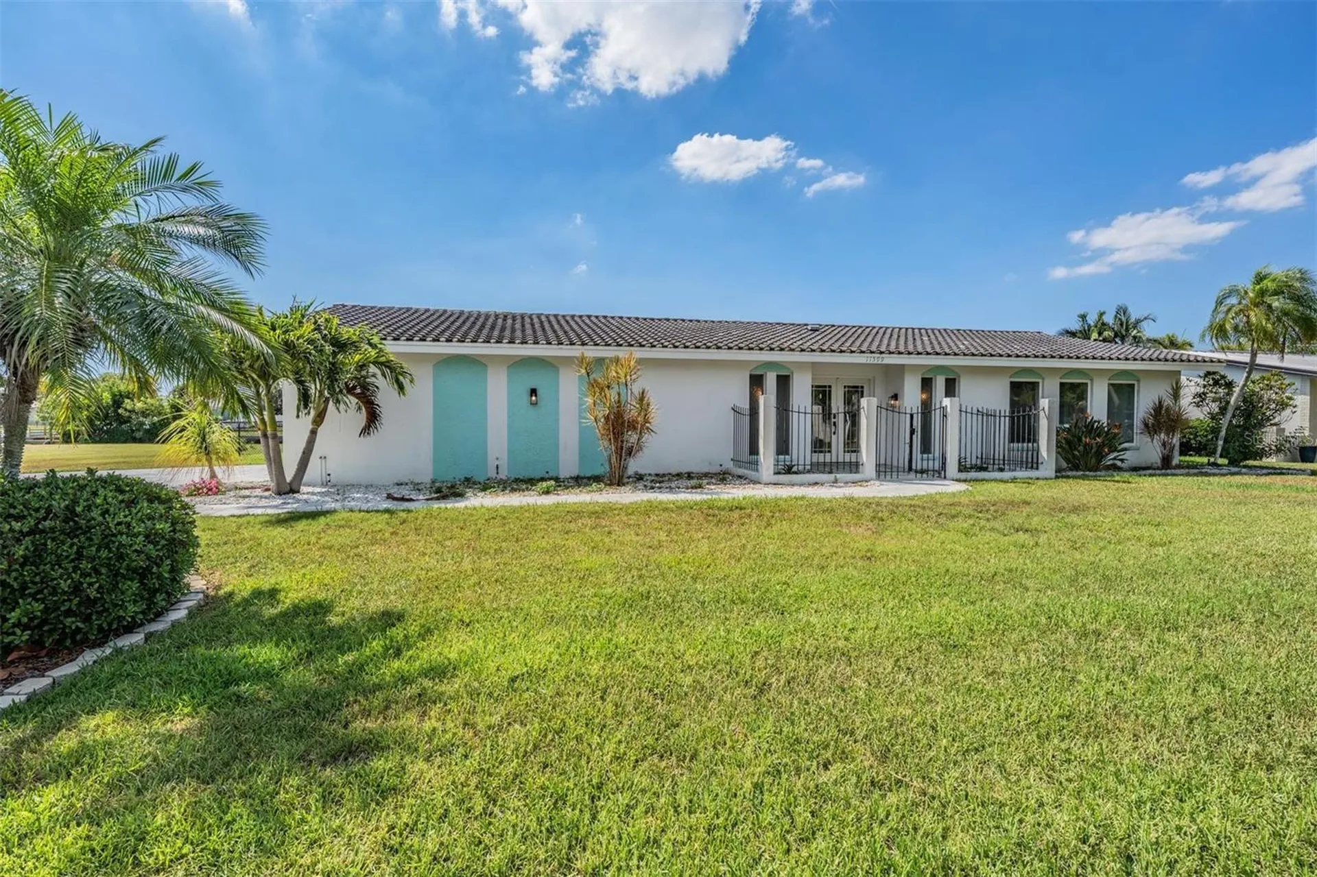 11599 Grove Street Seminole FL 33772