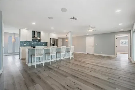 11599 Grove Street Seminole FL 33772