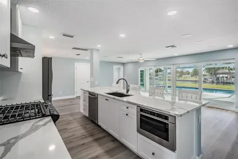 11599 Grove Street Seminole FL 33772