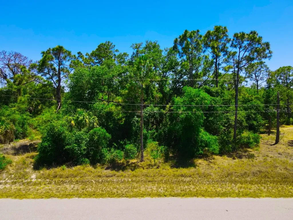 15531 Factory Avenue Port Charlotte FL 33953
