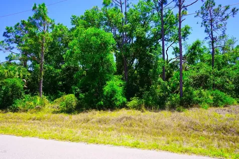 15531 Factory Avenue Port Charlotte FL 33953