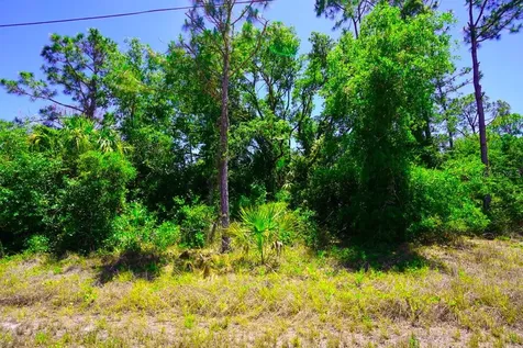 15531 Factory Avenue Port Charlotte FL 33953