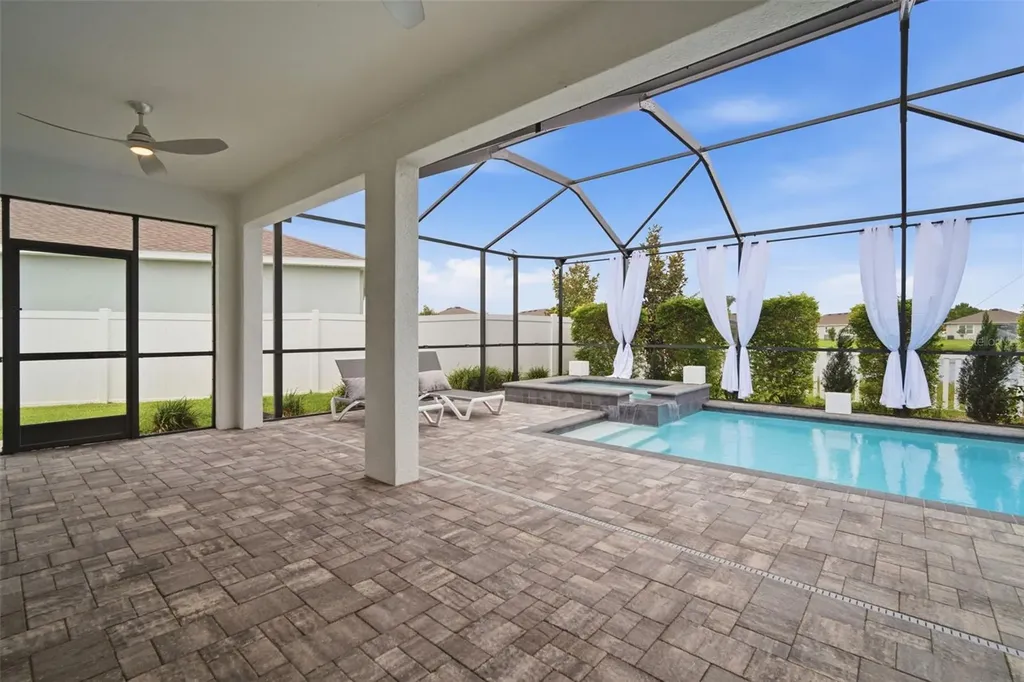 13216 Waterleaf Garden Circle Riverview FL 33579