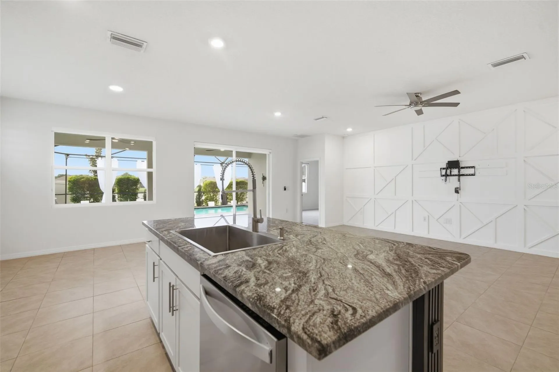 13216 Waterleaf Garden Circle Riverview FL 33579