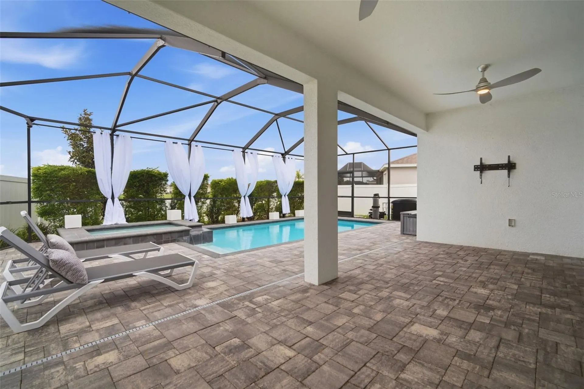 13216 Waterleaf Garden Circle Riverview FL 33579