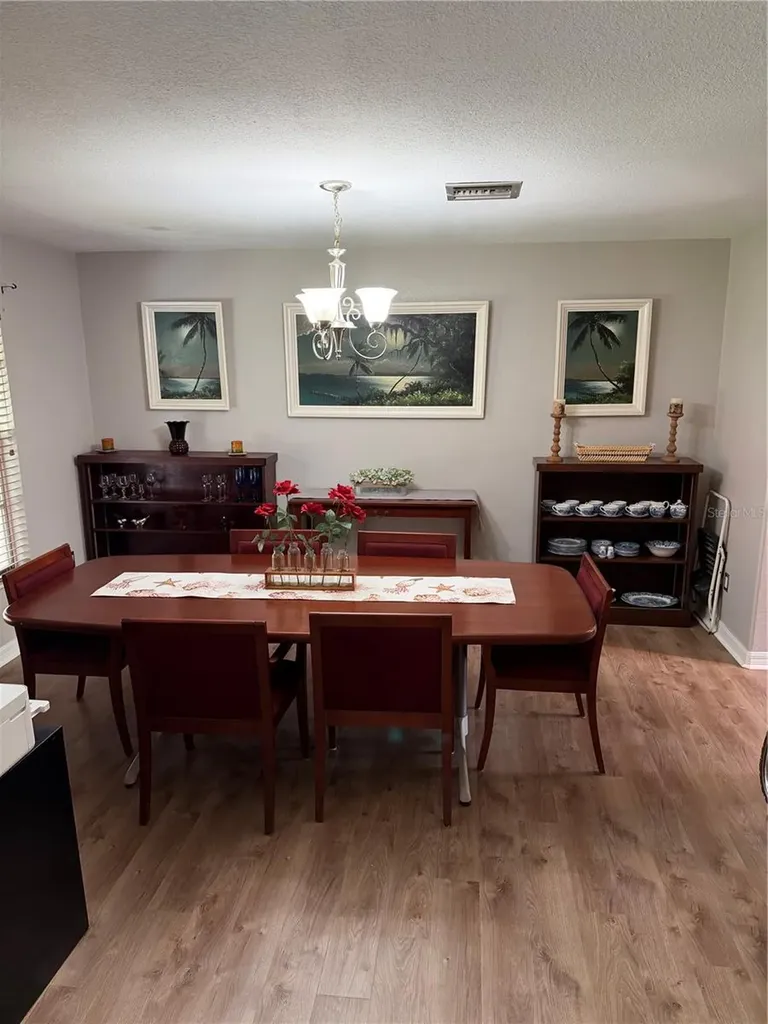 546 Hillcrest Street Altamonte Springs FL 32701