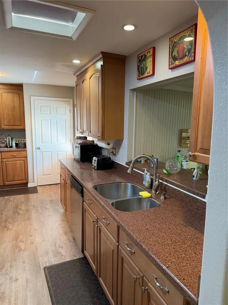 546 Hillcrest Street Altamonte Springs FL 32701