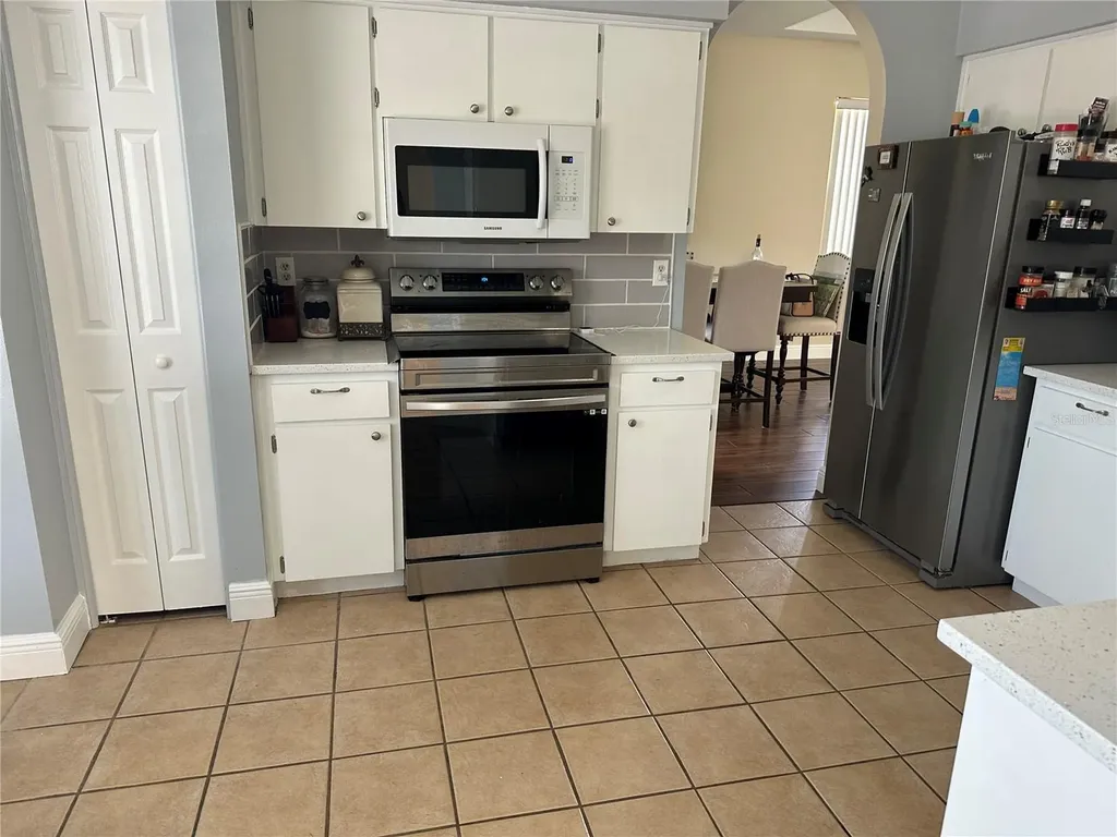 4712 Bloom Drive Plant City FL 33566