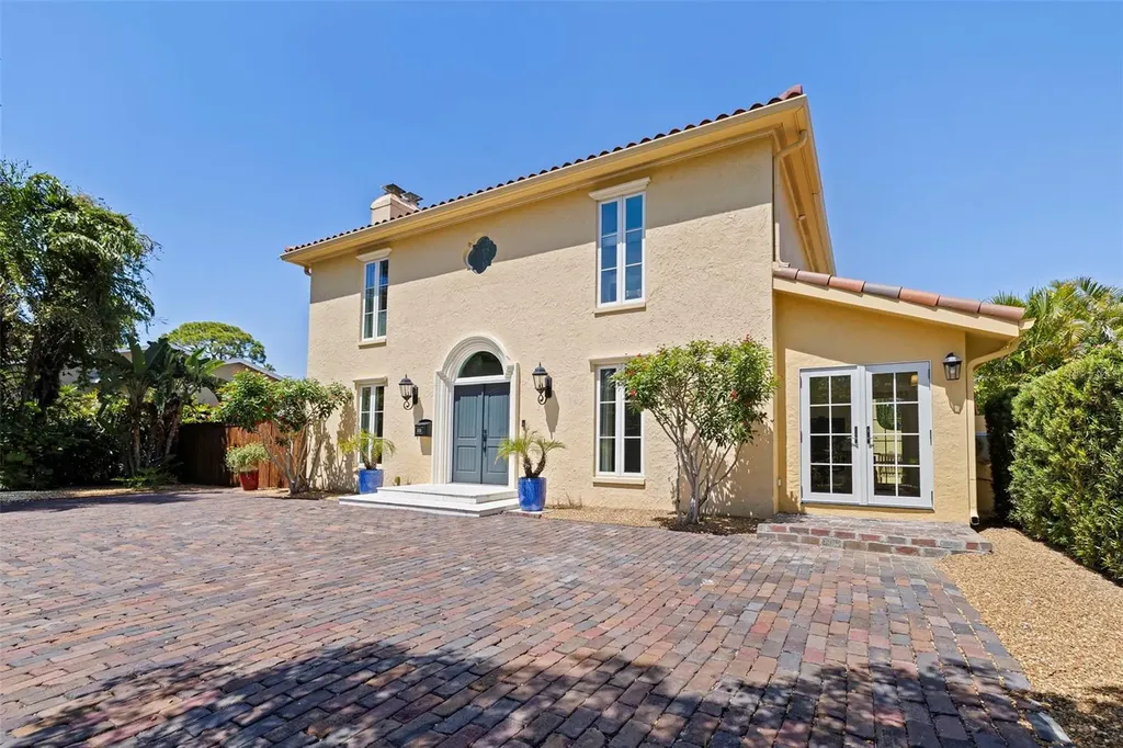 1101 Jungle Avenue N St Petersburg FL 33710