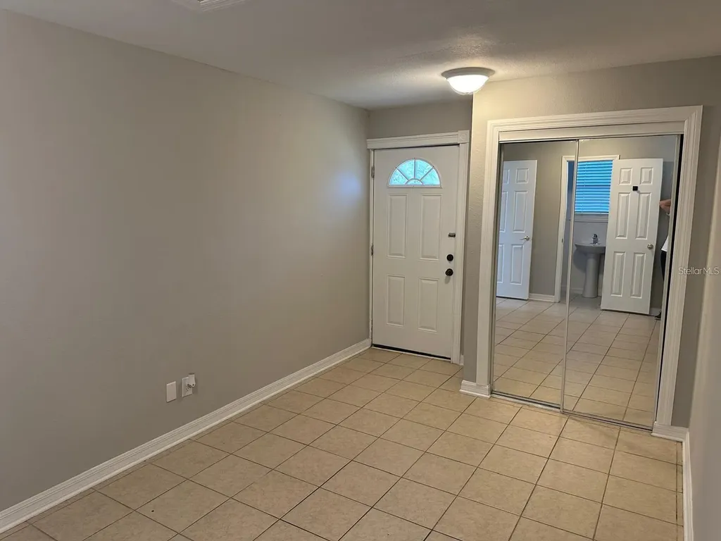 221 N Julia Avenue Deland FL 32720