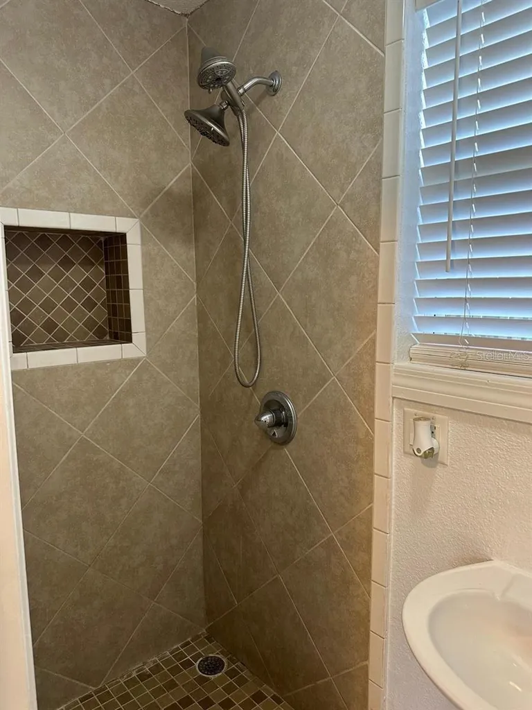 221 N Julia Avenue Deland FL 32720