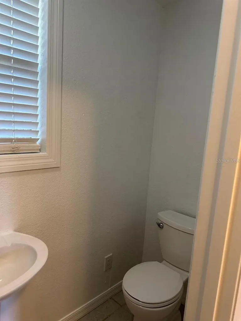 221 N Julia Avenue Deland FL 32720
