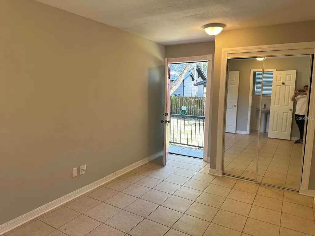 221 N Julia Avenue Deland FL 32720
