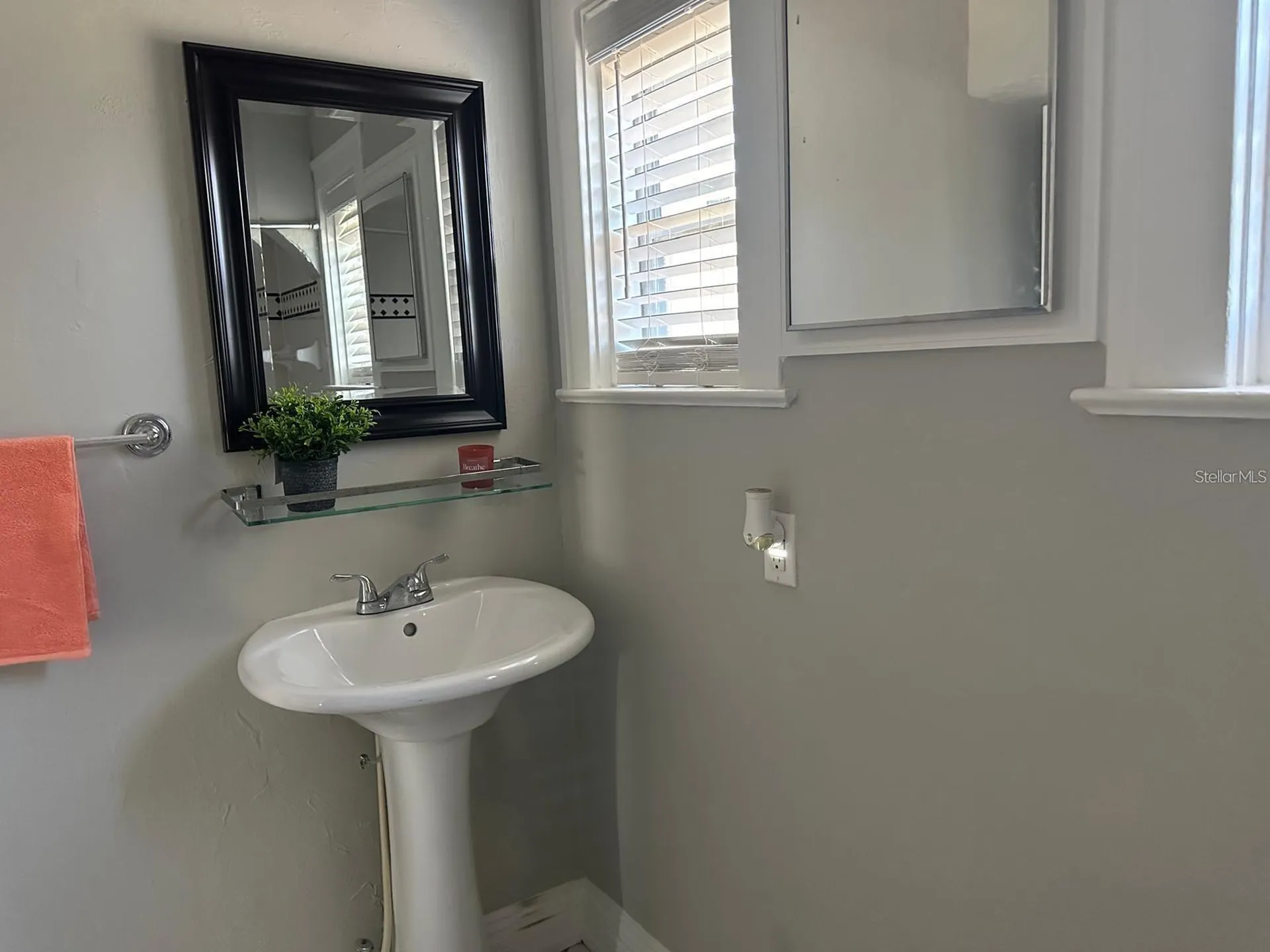 221 N Julia Avenue Deland FL 32720