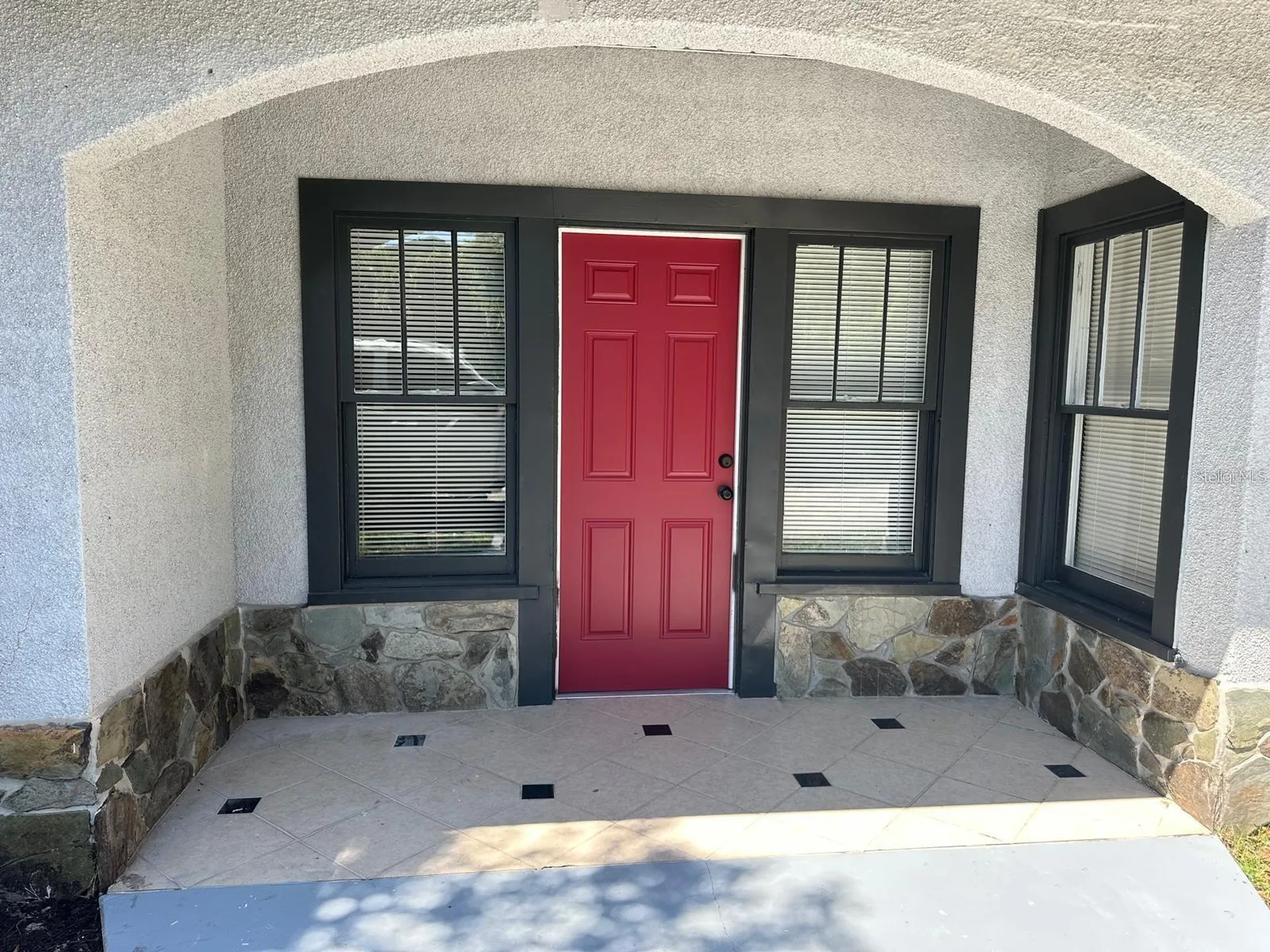 221 N Julia Avenue Deland FL 32720