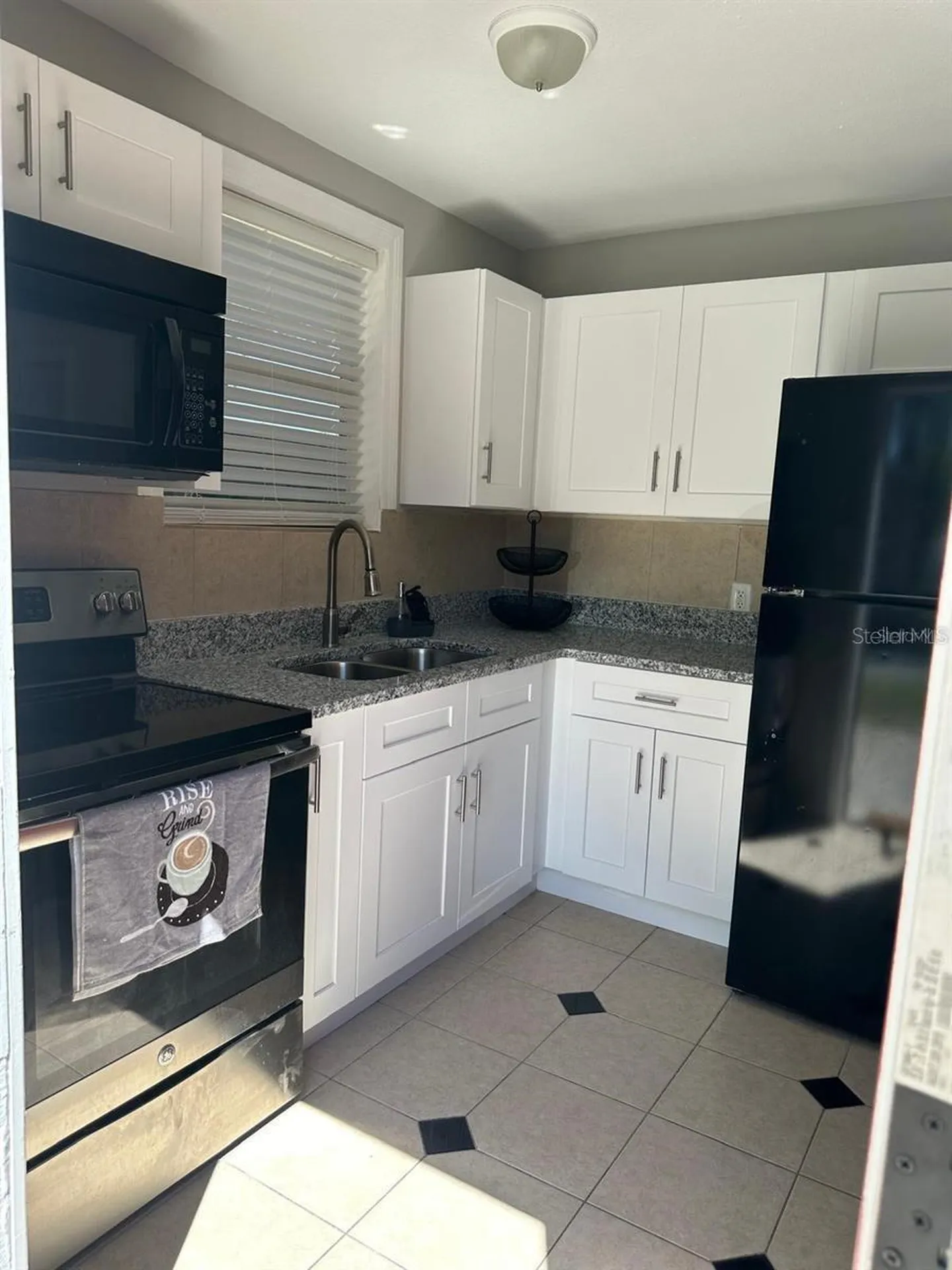 221 N Julia Avenue Deland FL 32720