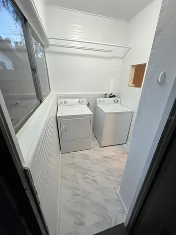 221 N Julia Avenue Deland FL 32720