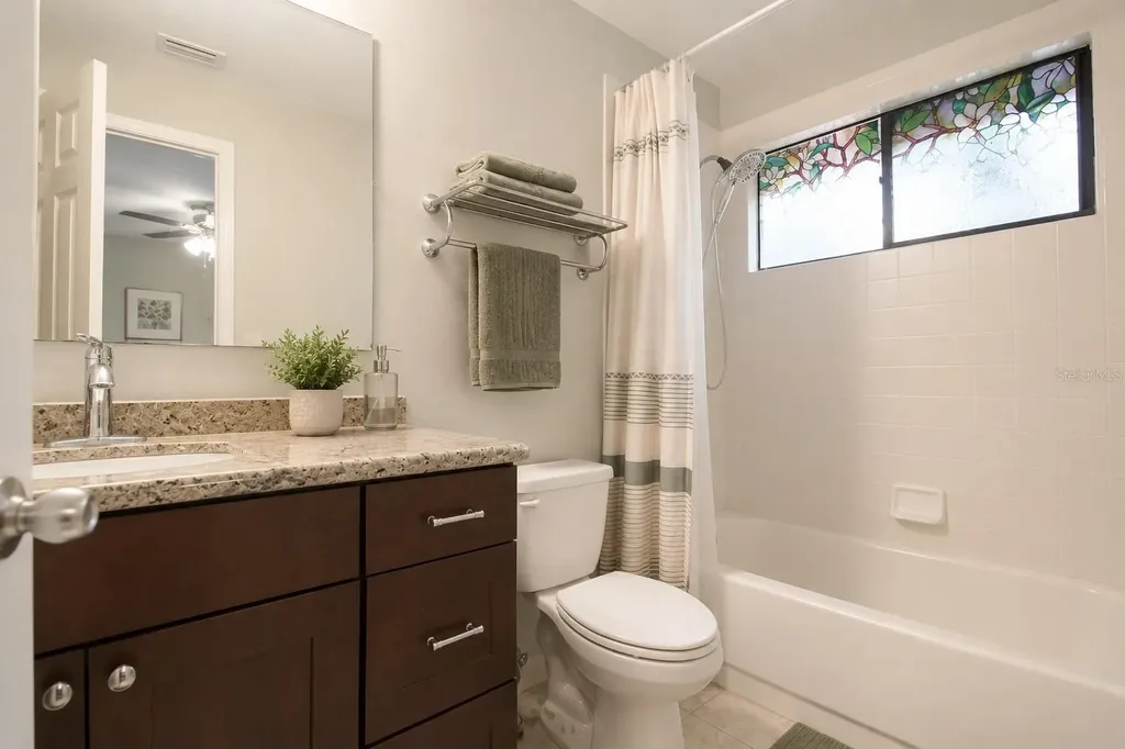 2478 Forest Way Gainesville FL 32605