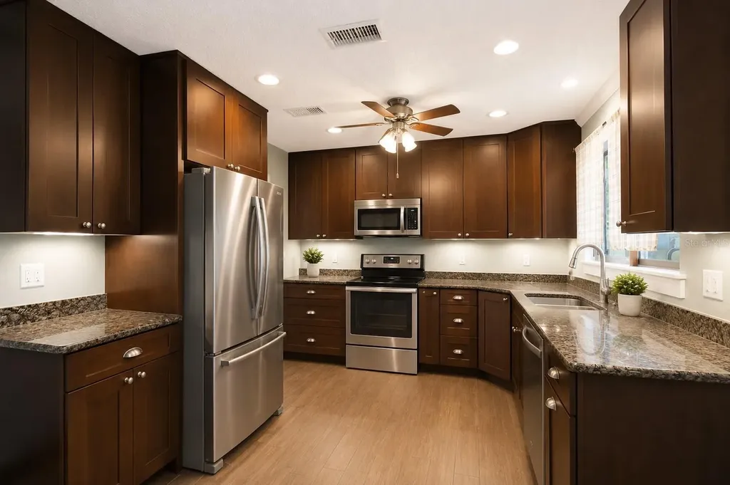 2478 Forest Way Gainesville FL 32605