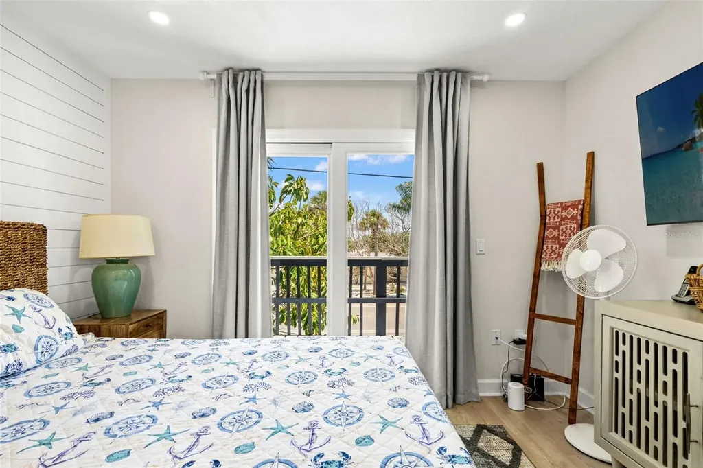 8106 Gulf Drive Holmes Beach FL 34217