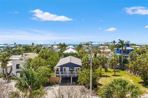 8106 Gulf Drive Holmes Beach FL 34217