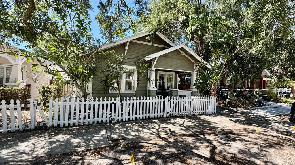 640 9th Avenue N St Petersburg FL 33701