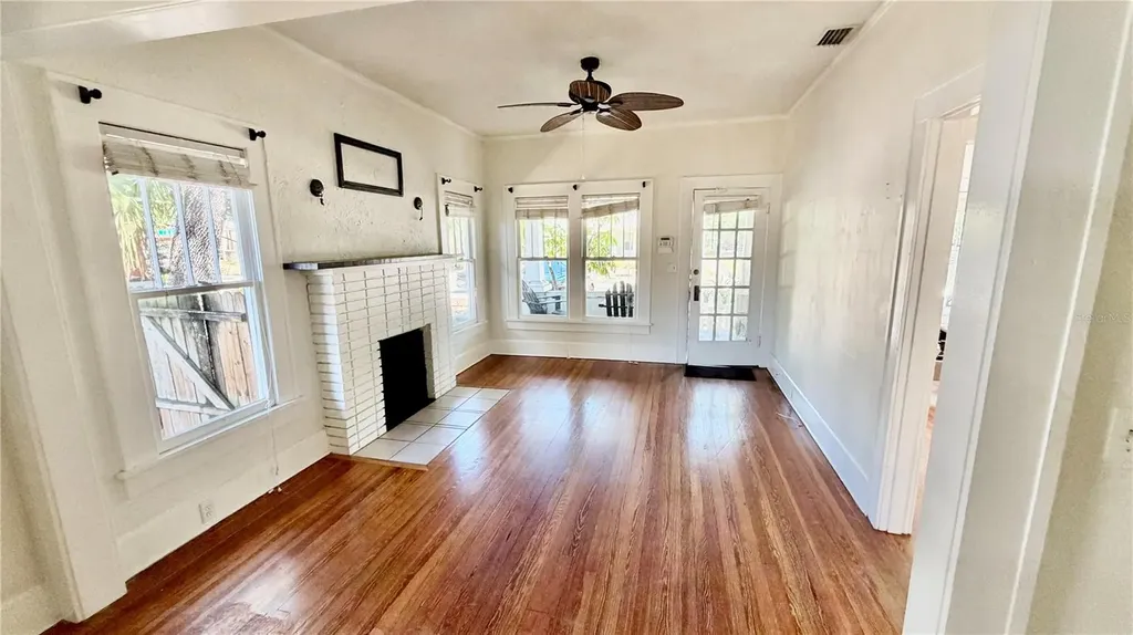 640 9th Avenue N St Petersburg FL 33701