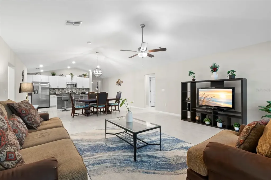 13511 Willow Bluestar Loop Riverview FL 33579