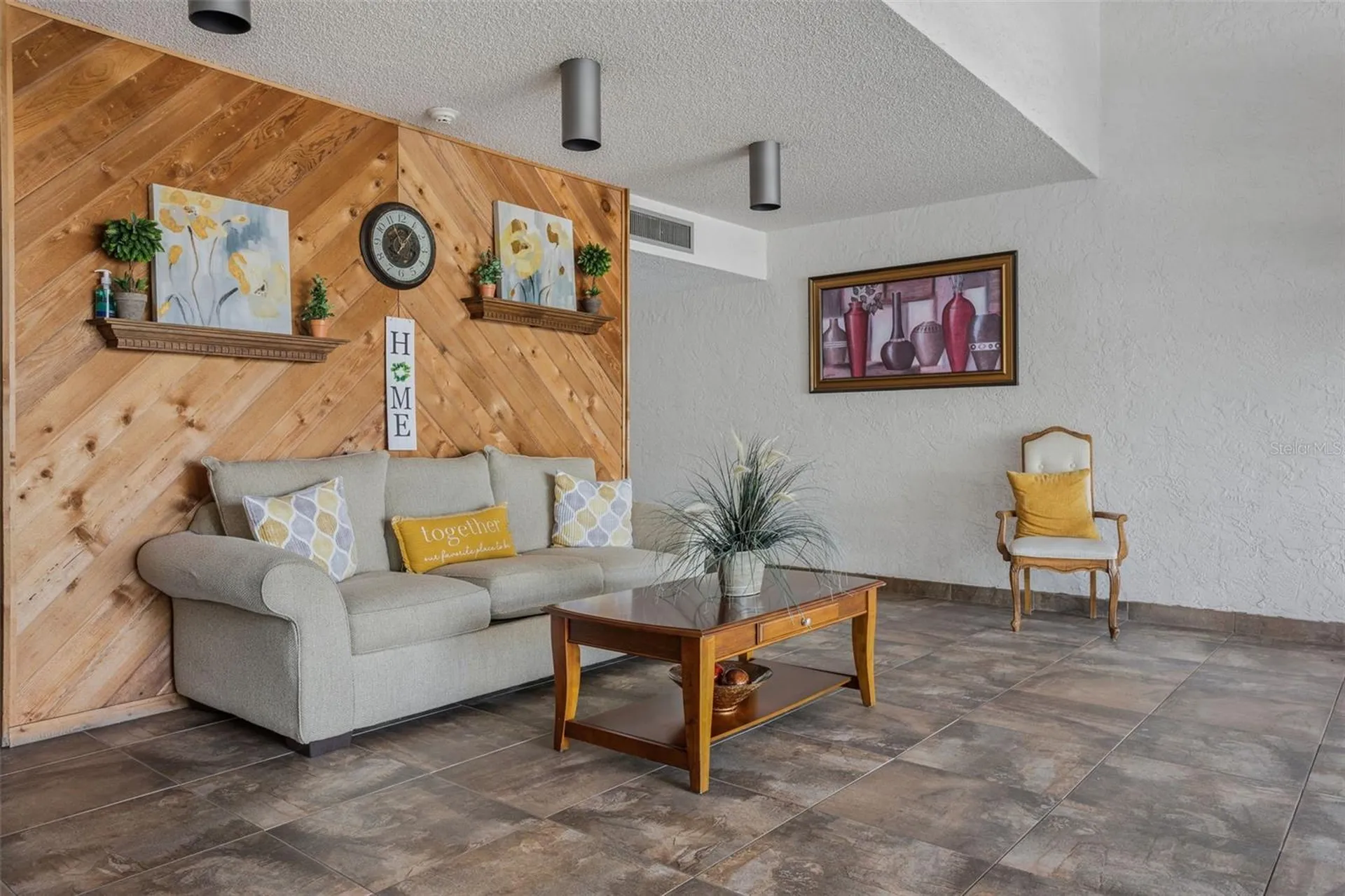 2587 Countryside Boulevard Clearwater FL 33761
