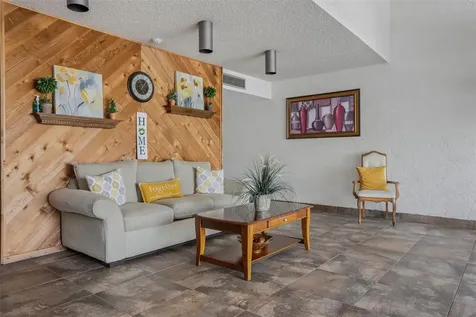 2587 Countryside Boulevard Clearwater FL 33761