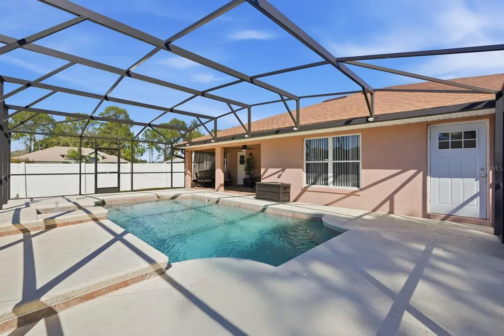 1909 Montebello Avenue Deltona FL 32738