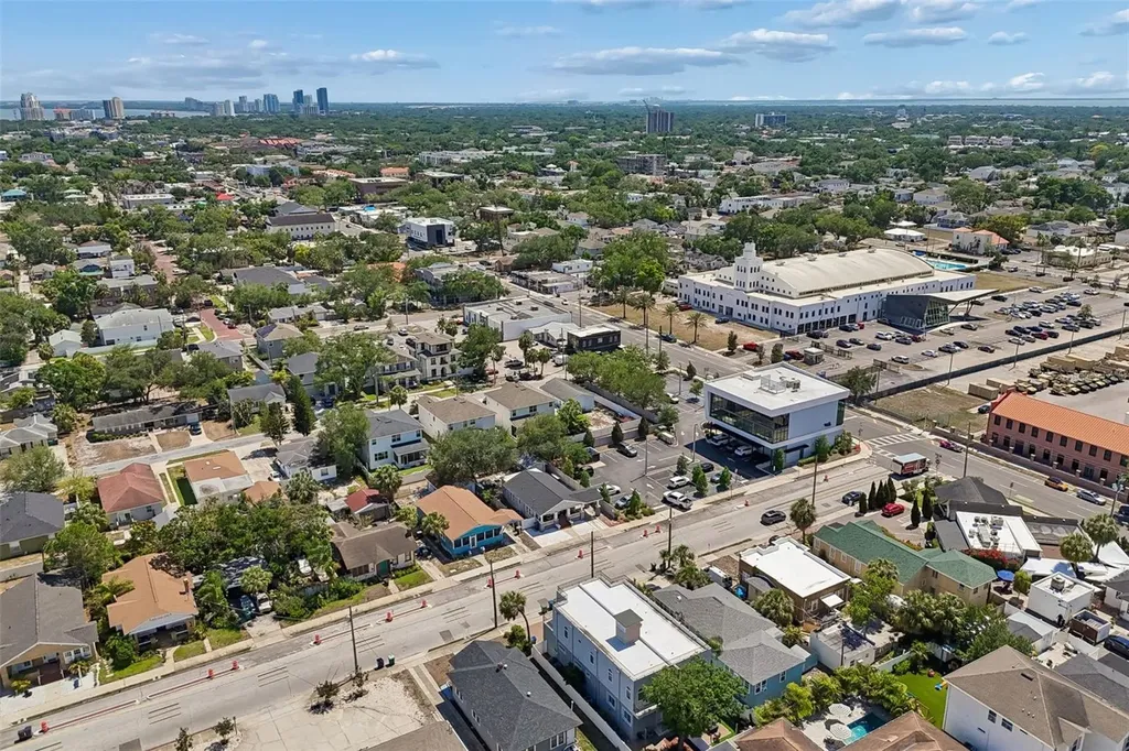 2113 W Cass Street Tampa FL 33606