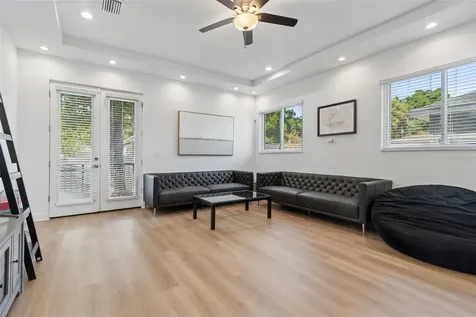2113 W Cass Street Tampa FL 33606