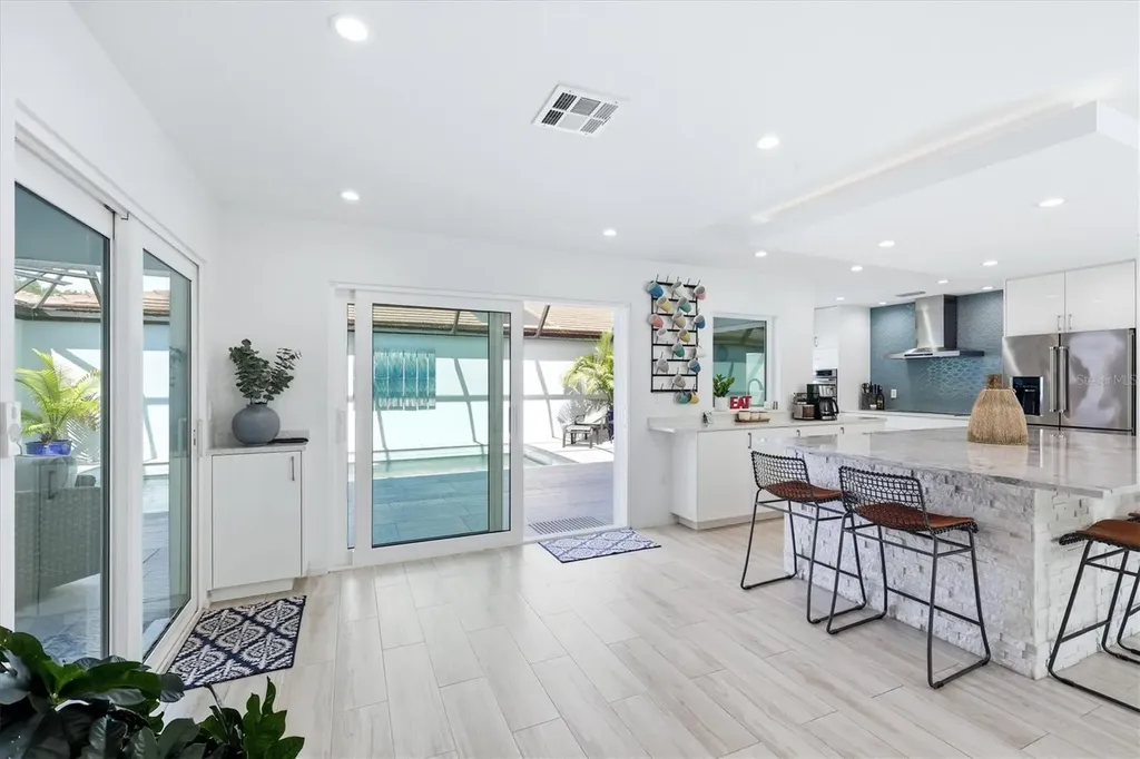 3694 Glen Oaks Manor Drive Sarasota FL 34232