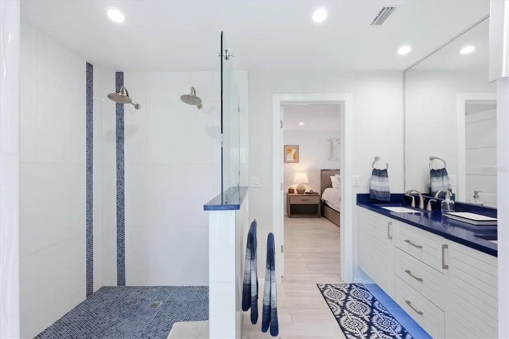 3694 Glen Oaks Manor Drive Sarasota FL 34232