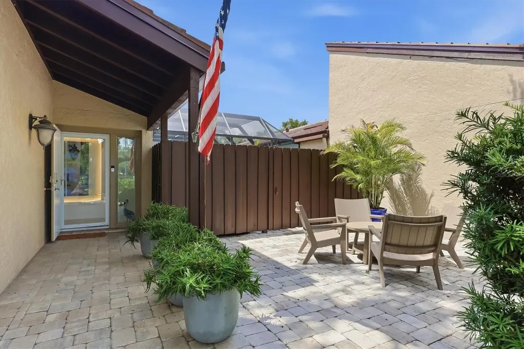 3694 Glen Oaks Manor Drive Sarasota FL 34232
