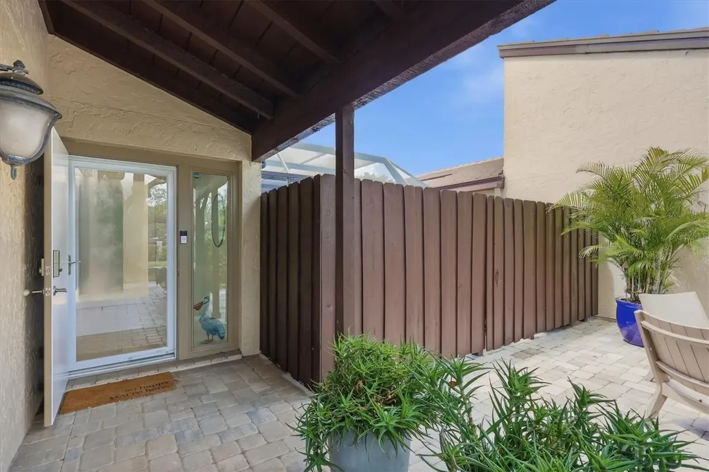 3694 Glen Oaks Manor Drive Sarasota FL 34232