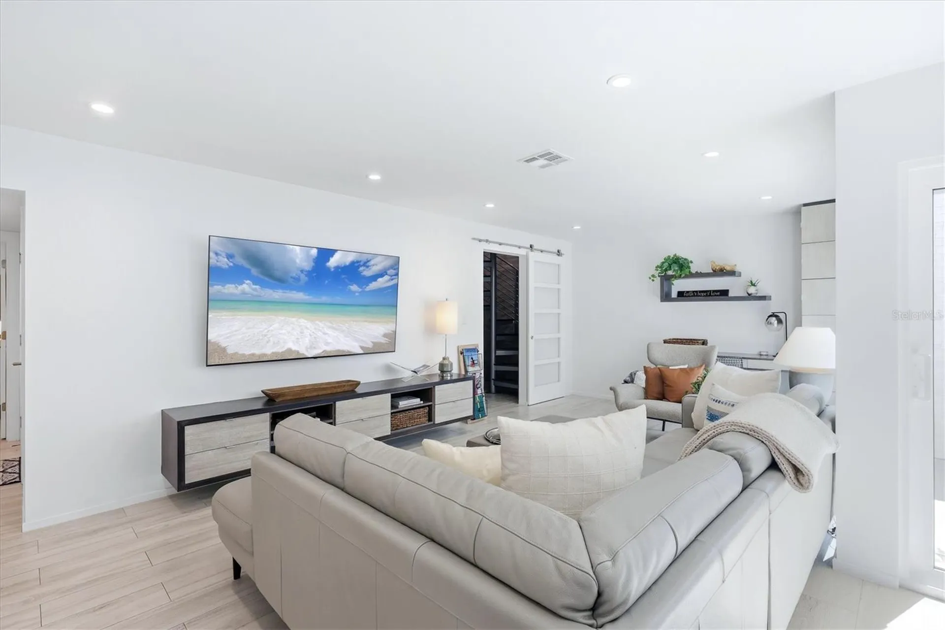 3694 Glen Oaks Manor Drive Sarasota FL 34232