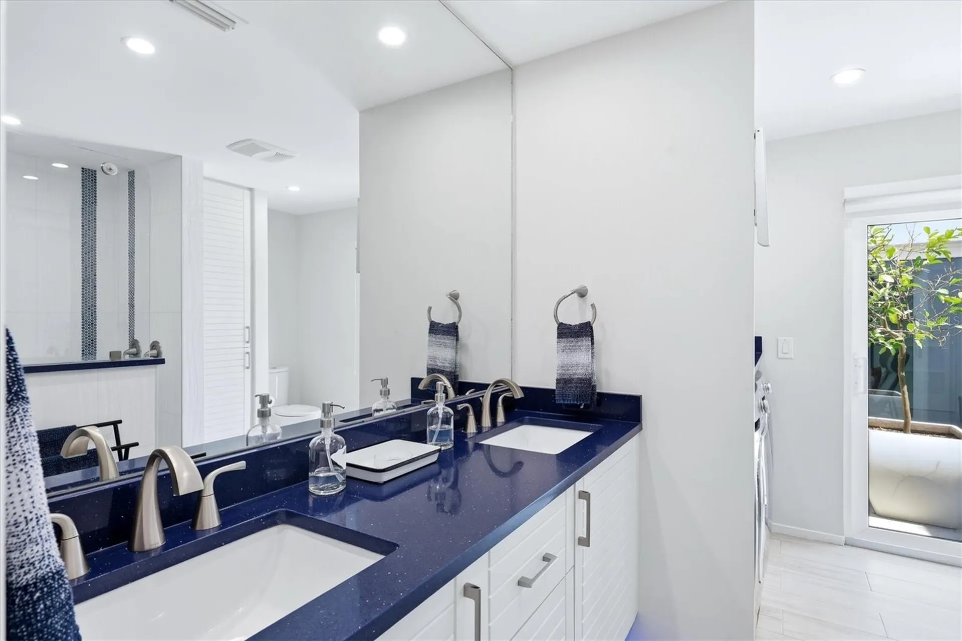 3694 Glen Oaks Manor Drive Sarasota FL 34232