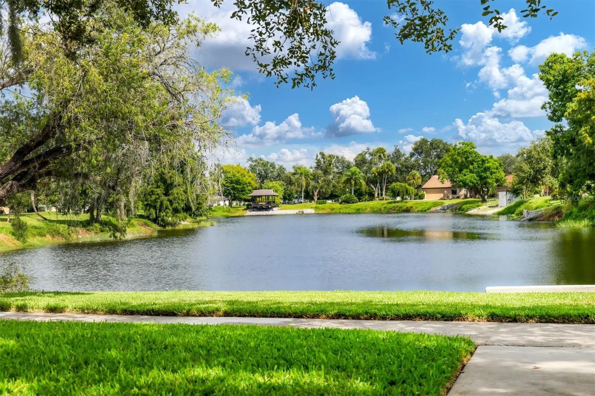 3694 Glen Oaks Manor Drive Sarasota FL 34232
