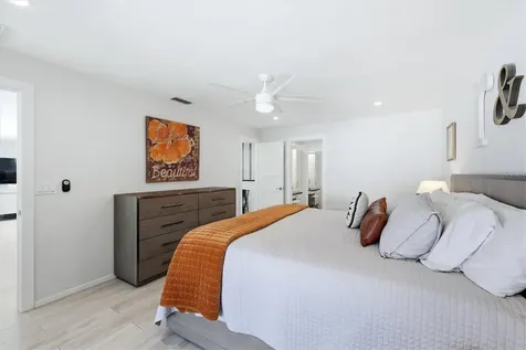 3694 Glen Oaks Manor Drive Sarasota FL 34232