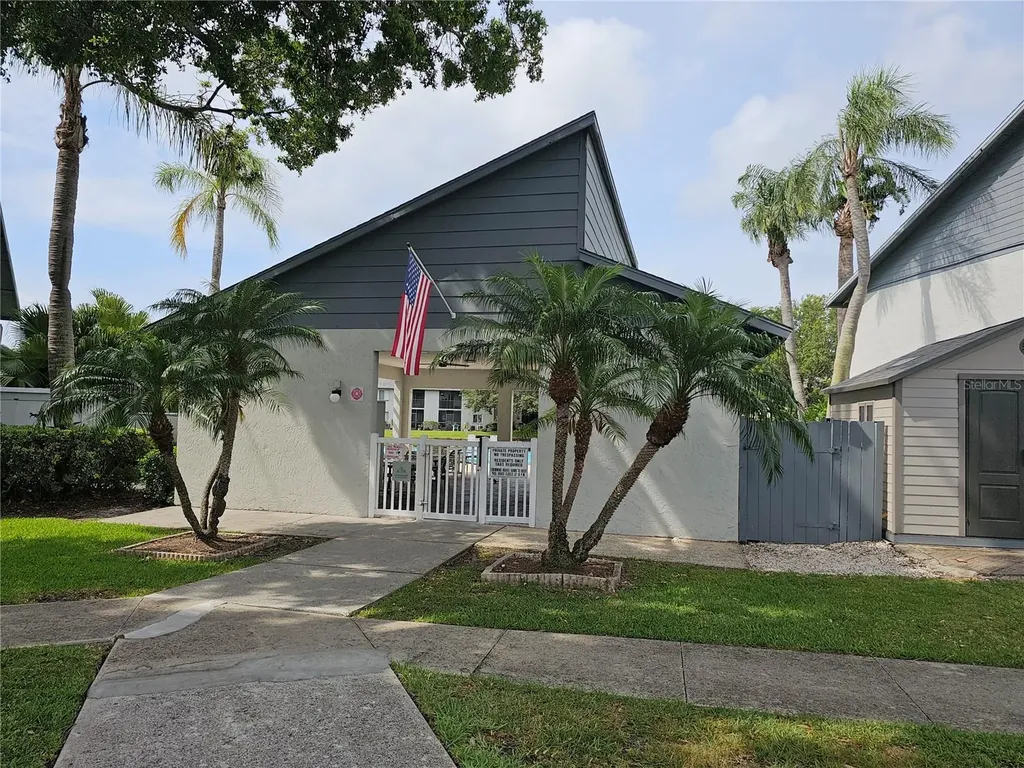 11201 122nd Avenue Largo FL 33778