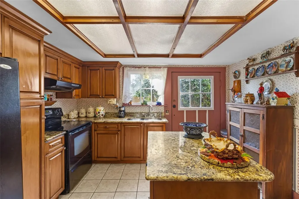 117 Tucker Avenue Sarasota FL 34232