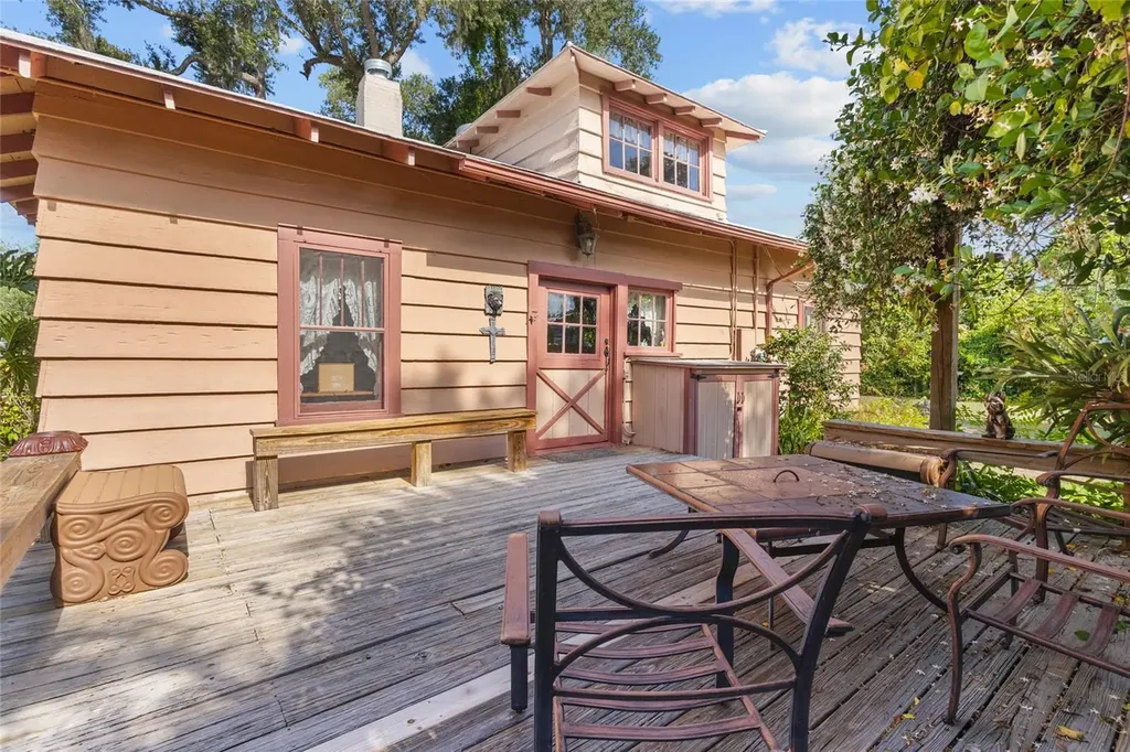 117 Tucker Avenue Sarasota FL 34232