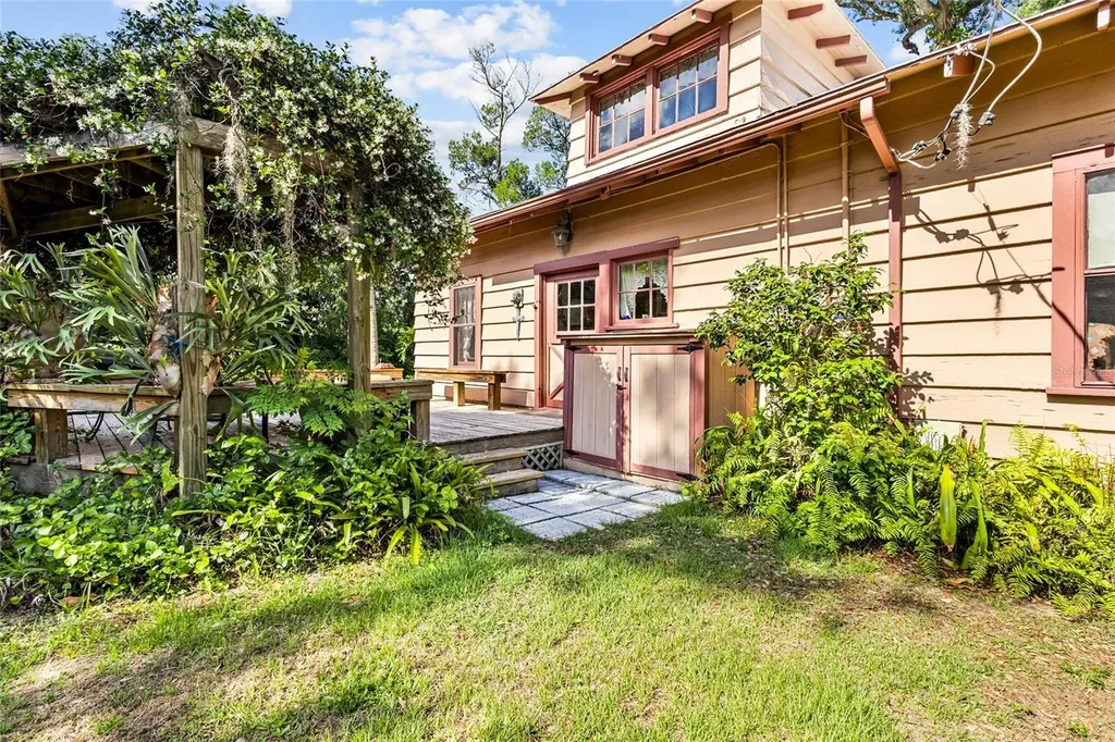 117 Tucker Avenue Sarasota FL 34232