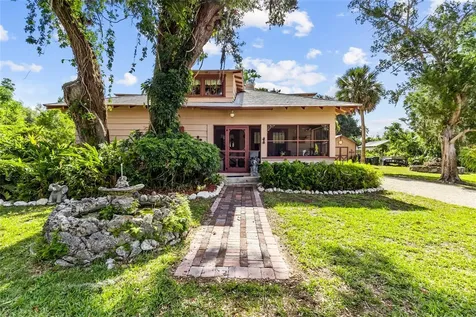 117 Tucker Avenue Sarasota FL 34232