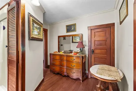 117 Tucker Avenue Sarasota FL 34232