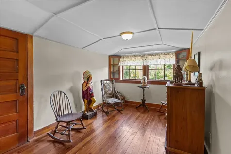 117 Tucker Avenue Sarasota FL 34232