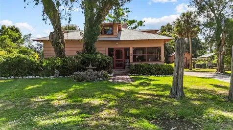 117 Tucker Avenue Sarasota FL 34232