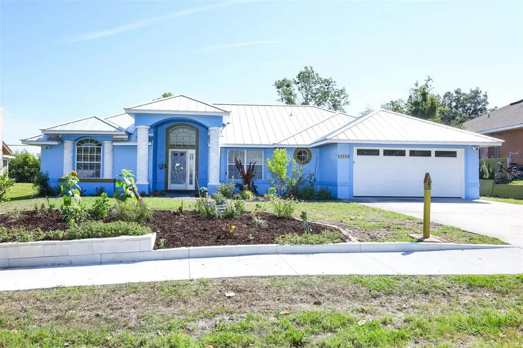 1932 Monterey Drive Deltona FL 32738